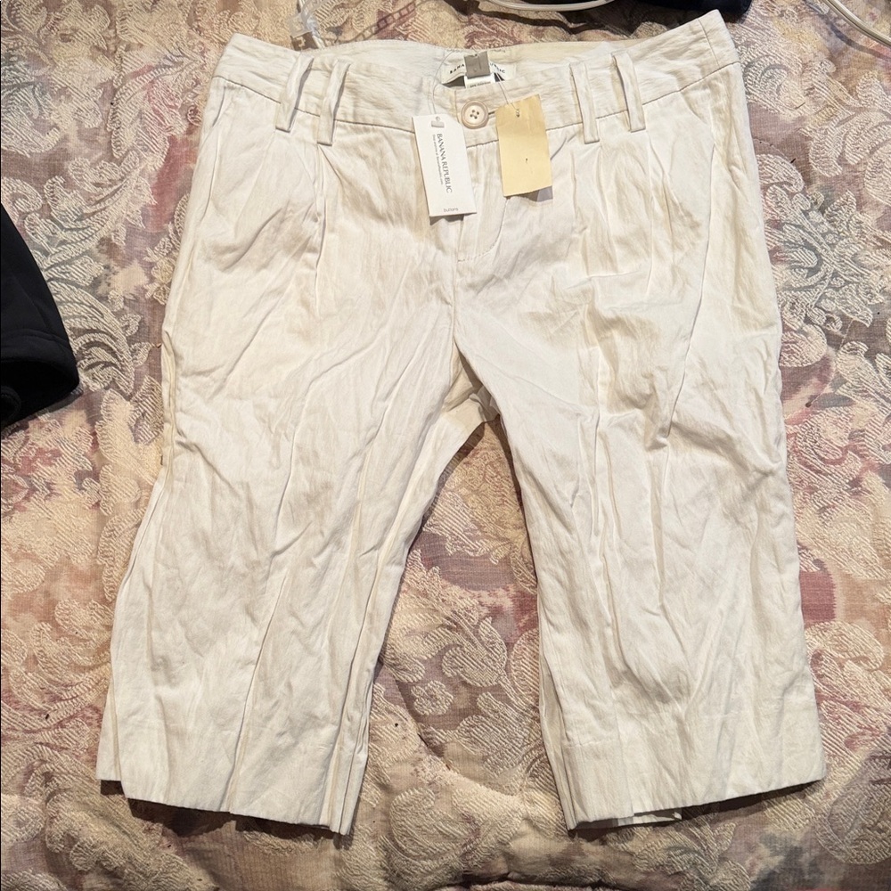 Banana Republic Ryan fit Women's white Bermudas